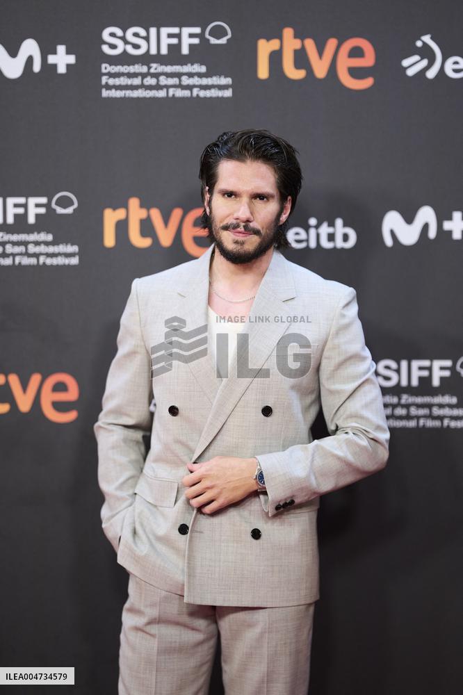 73rd San Sebastian International Film Festival - Deux pianos Two Pianos Red Carpet