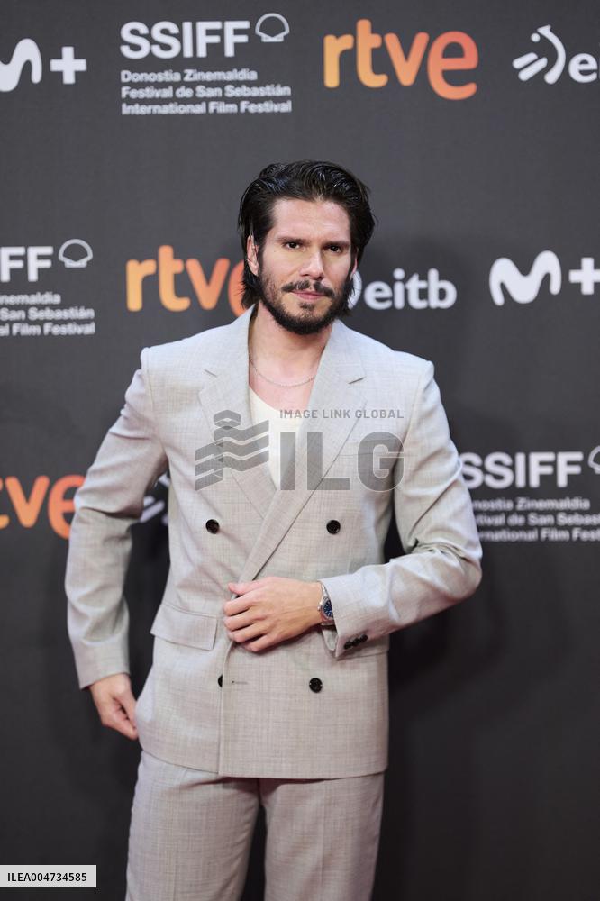 73rd San Sebastian International Film Festival - Deux pianos Two Pianos Red Carpet