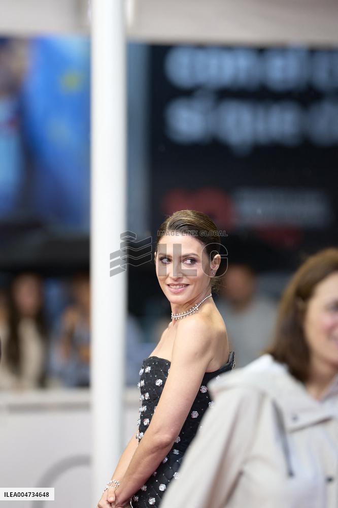 73rd San Sebastian International Film Festival:  Los Tigres Red Carpet