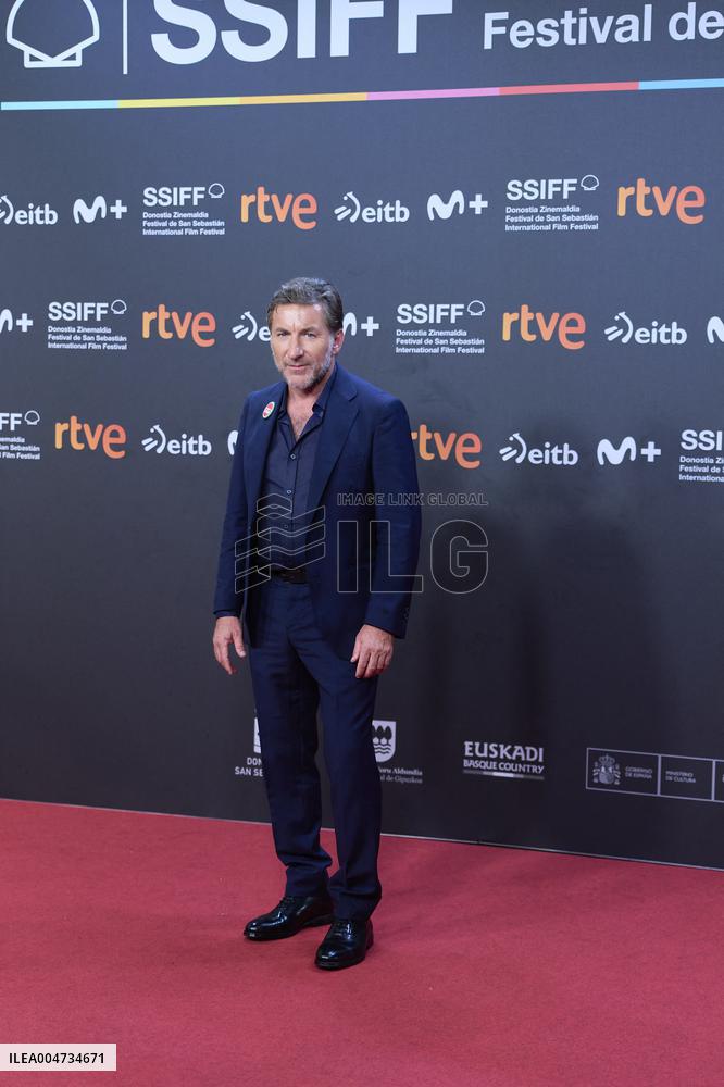 73rd San Sebastian International Film Festival:  Los Tigres Red Carpet
