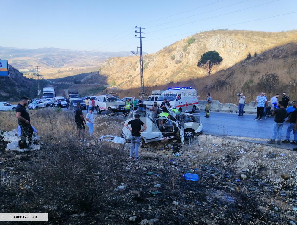 Car destroyed in an Israeli airstrike on the Khardali-Marjayoun road