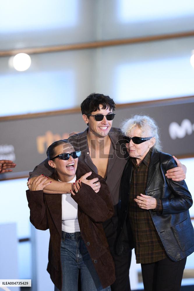 73rd San Sebastian International Film Festival - Le Cri des Gardes  The Fence Photocall