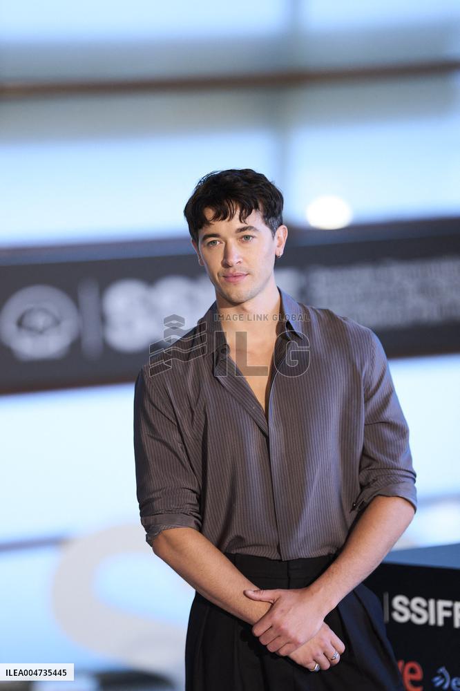 73rd San Sebastian International Film Festival - Le Cri des Gardes  The Fence Photocall