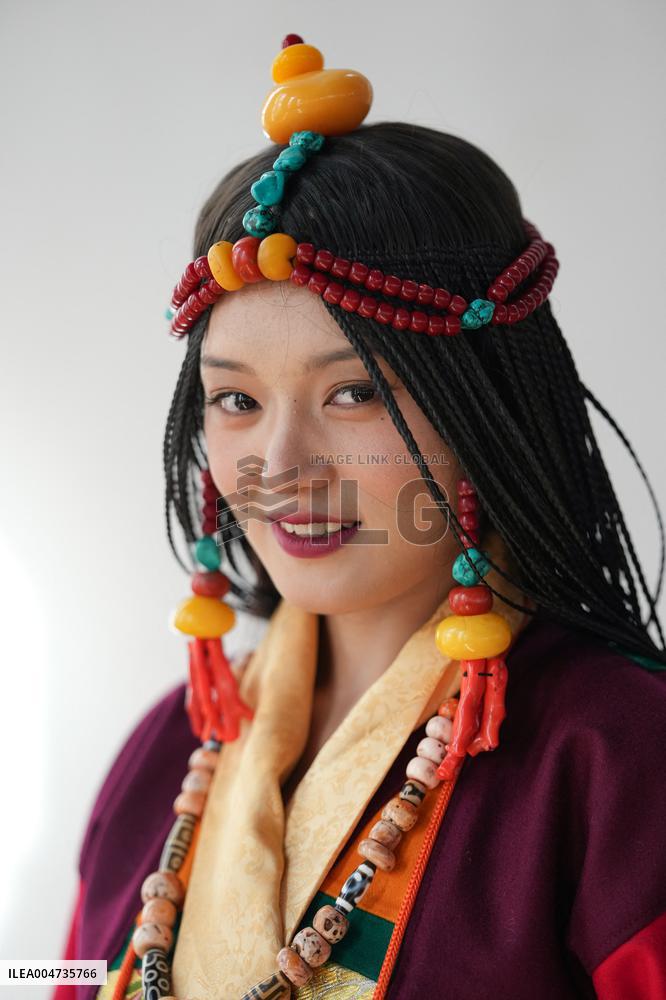 Xiangcheng Tibetan Costume Show - China