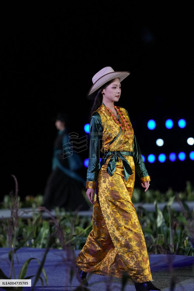 Xiangcheng Tibetan Costume Show - China