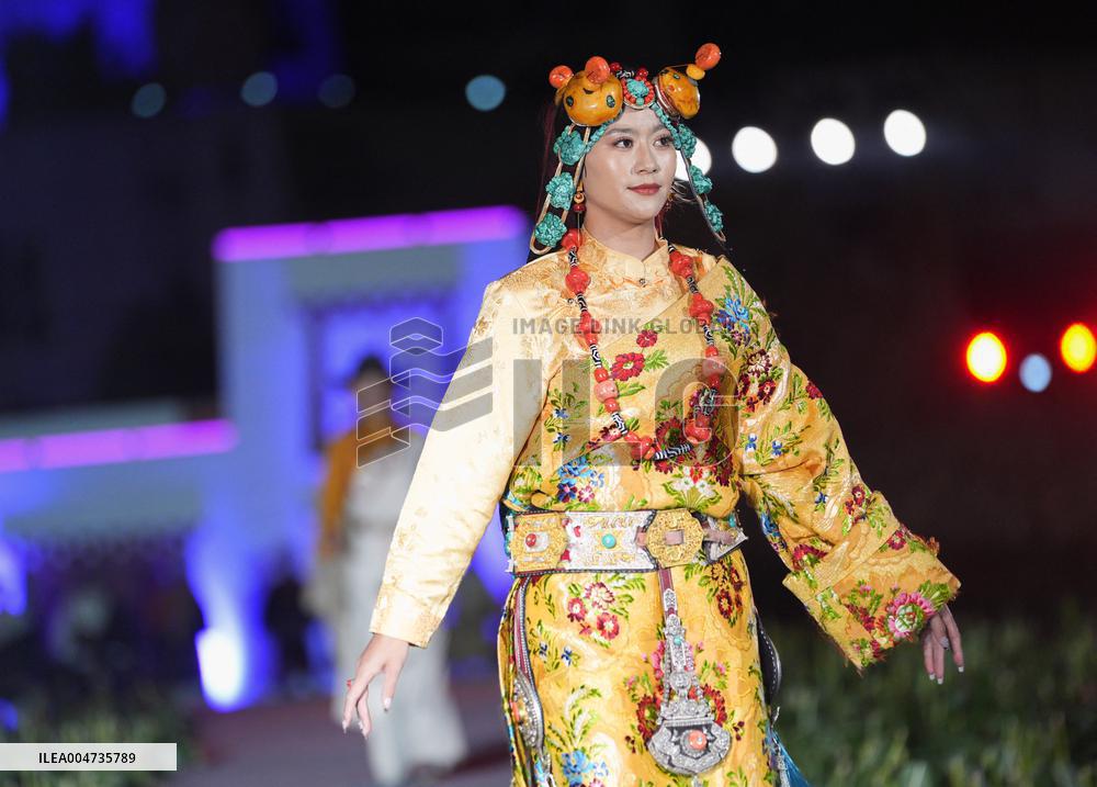 Xiangcheng Tibetan Costume Show - China