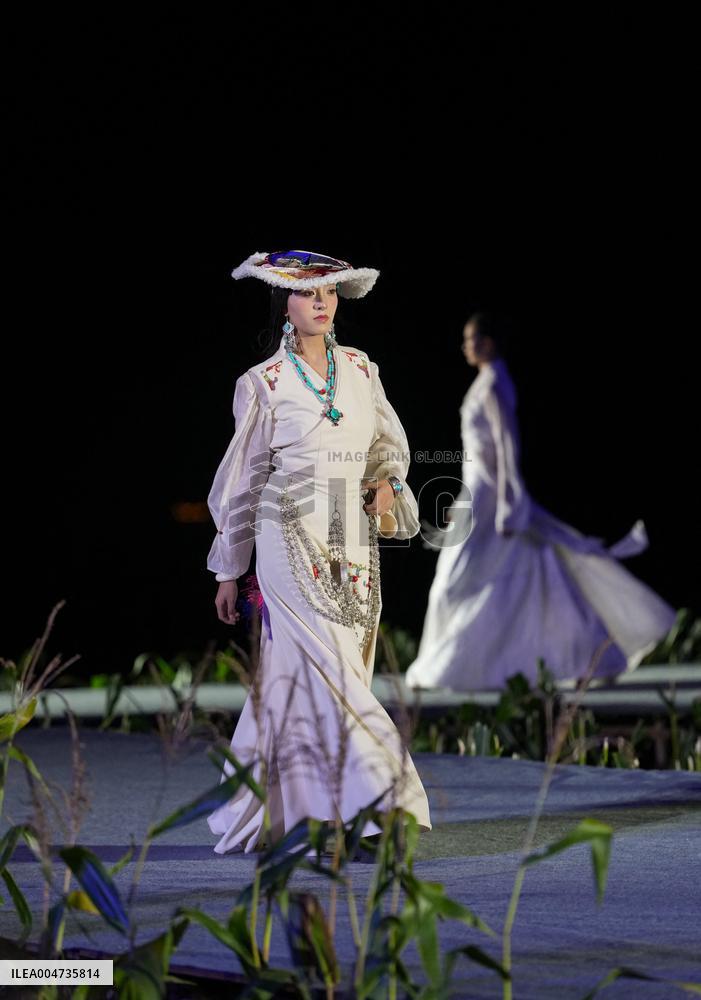 Xiangcheng Tibetan Costume Show - China