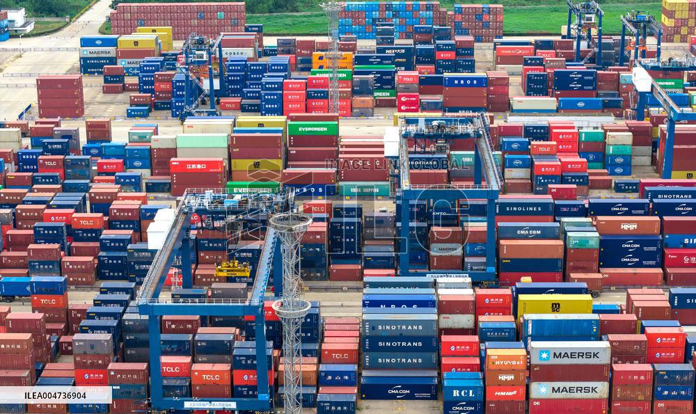 China Nanjing Longtan Port Containers
