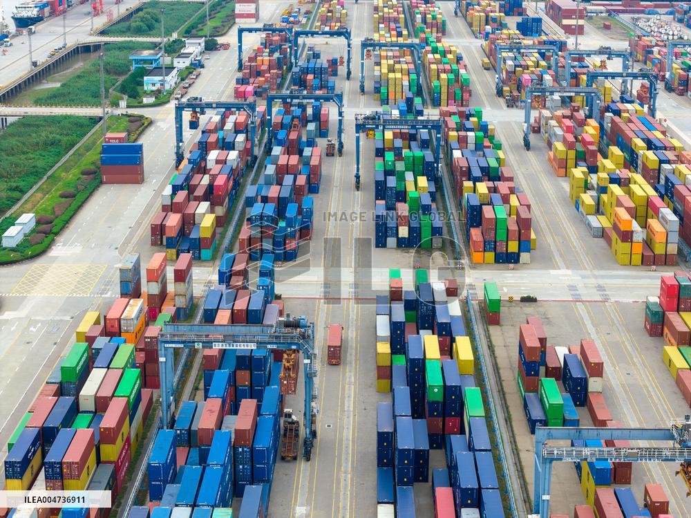 China Nanjing Longtan Port Containers