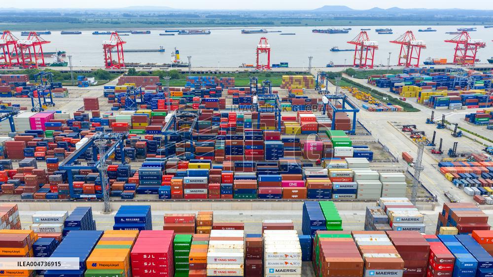 China Nanjing Longtan Port Containers