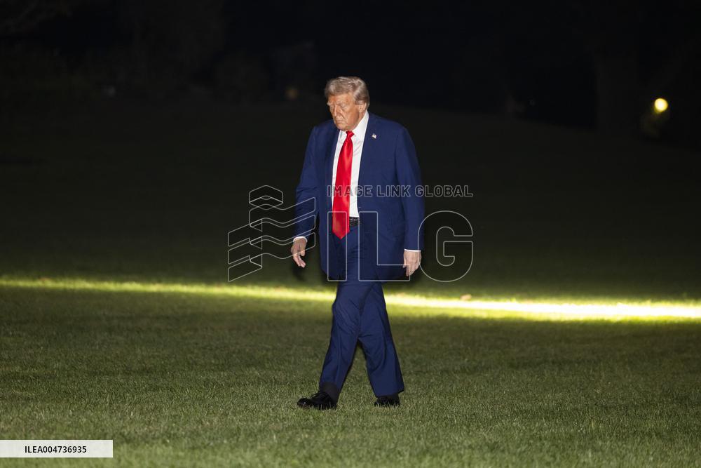 US President Trump returns to the White House from Kirk funeral in Arizona