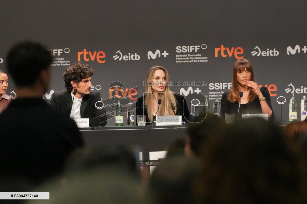 San Sebastian - Couture Press Conference