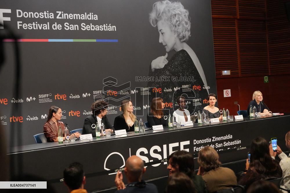 San Sebastian - Couture Press Conference