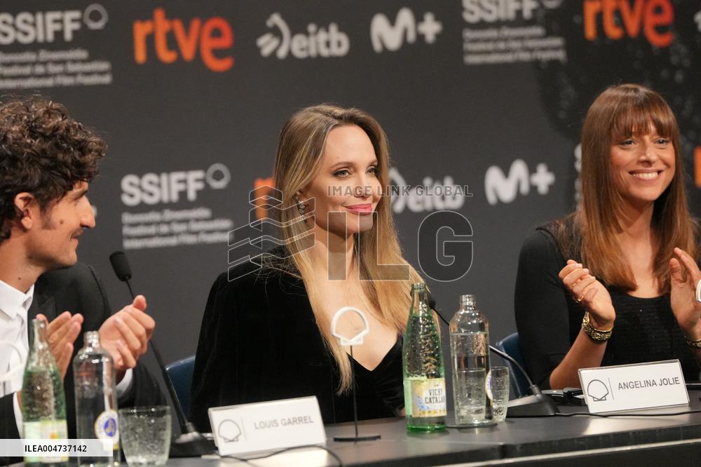 San Sebastian - Couture Press Conference