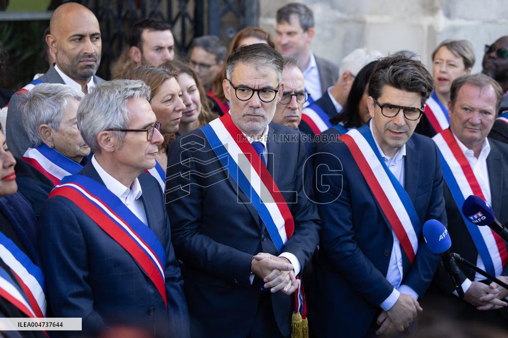 Palestinian flag raising ceremony at Saint-Denis town hall - Saint-Denis