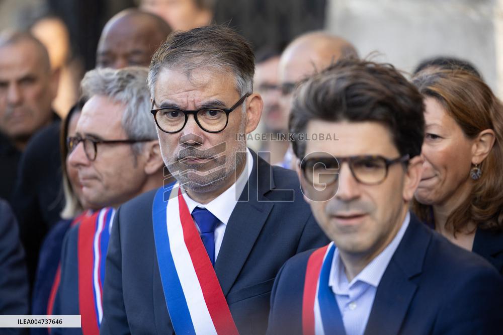 Palestinian flag raising ceremony at Saint-Denis town hall - Saint-Denis
