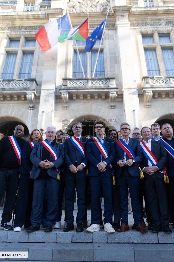 Palestinian flag raising ceremony at Saint-Denis town hall - Saint-Denis