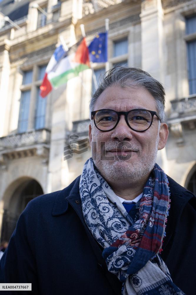 Palestinian flag raising ceremony at Saint-Denis town hall - Saint-Denis
