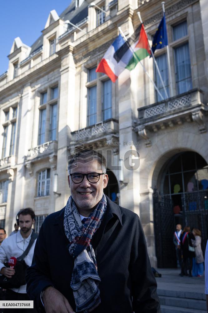Palestinian flag raising ceremony at Saint-Denis town hall - Saint-Denis