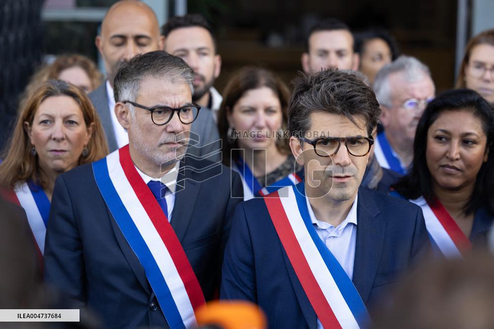 Palestinian flag raising ceremony at Saint-Denis town hall - Saint-Denis