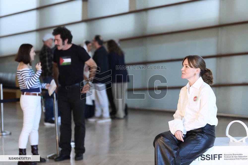 73rd San Sebastian International Film Festival - 'Karmele' Photocall