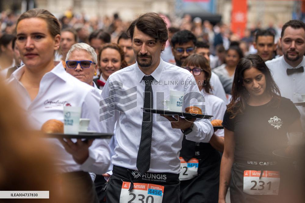 Traditional Waiters Race - Paris