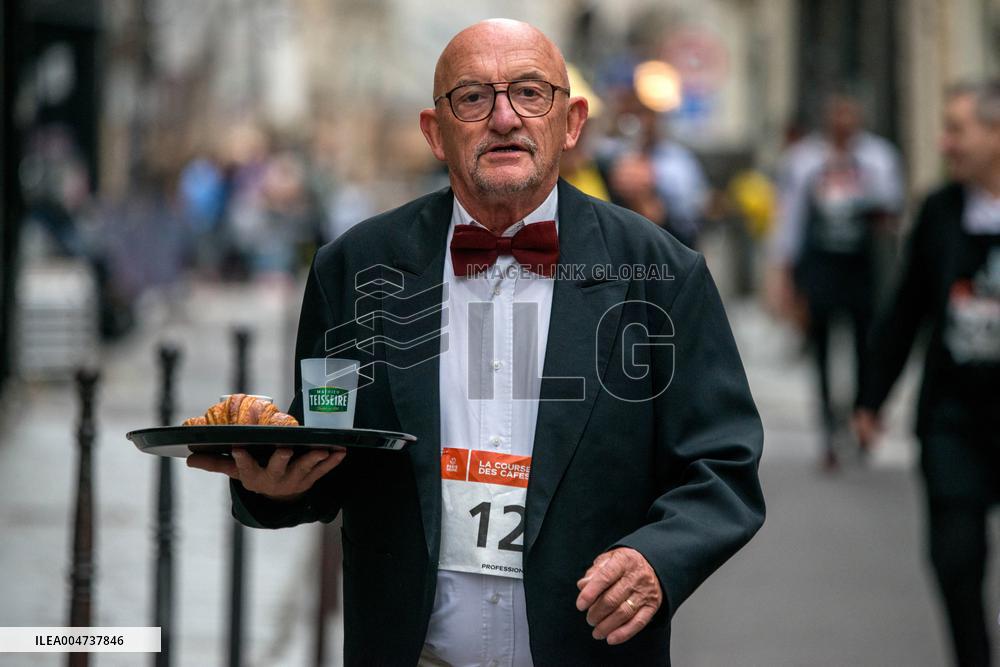 Traditional Waiters Race - Paris