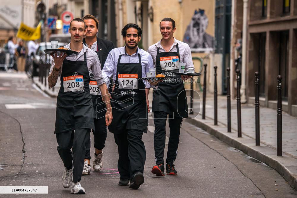 Traditional Waiters Race - Paris
