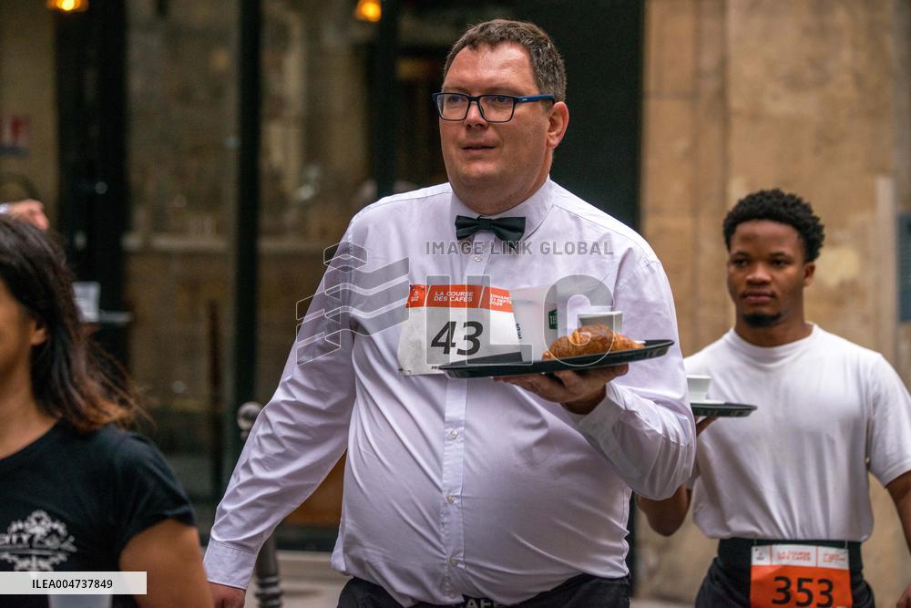 Traditional Waiters Race - Paris