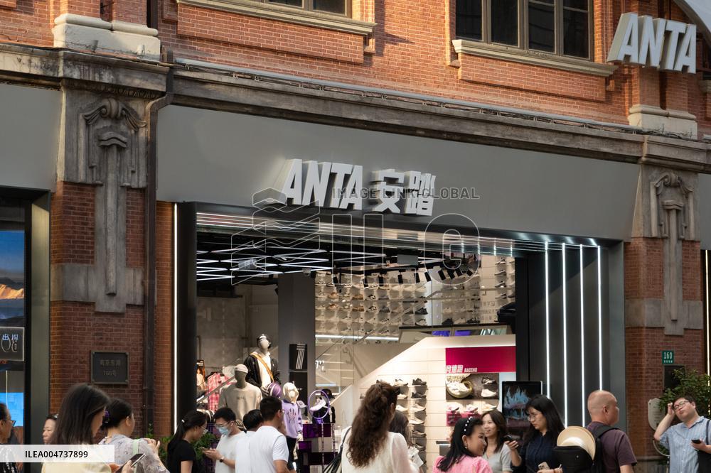 ANTA ARC'TERYX Crisis