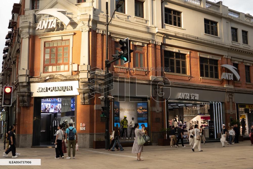 ANTA ARC'TERYX Crisis