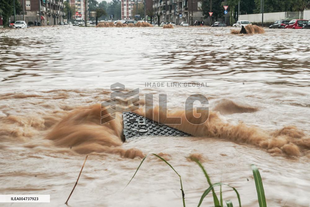 Bad Weather Hits Northern Italy - Milan