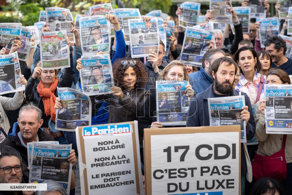 Demonstration Of Journalists And Staff Members Of Le Parisien - Paris AJ