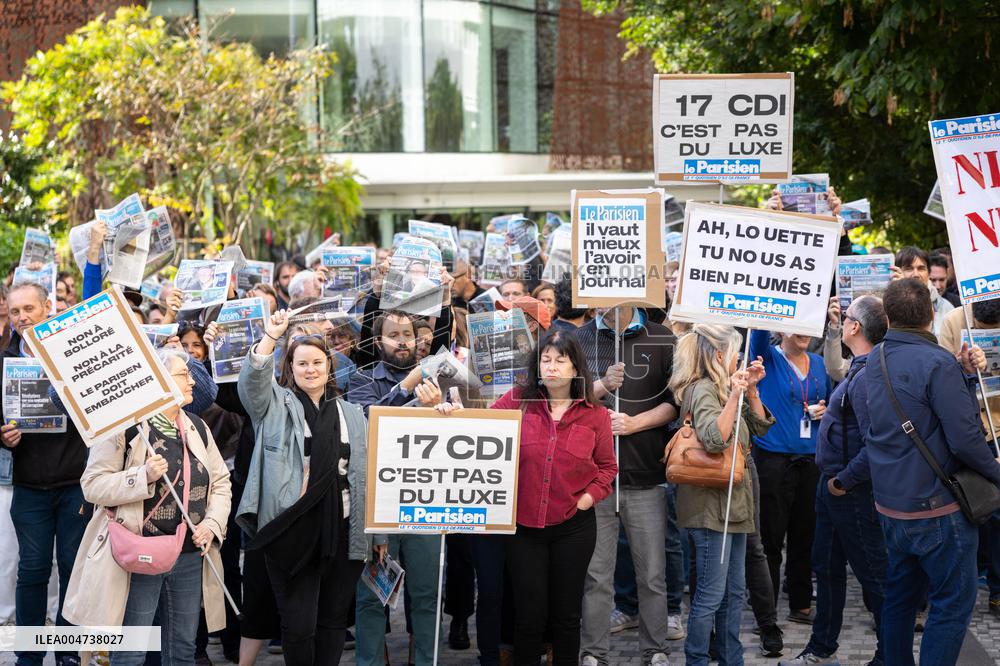 Demonstration Of Journalists And Staff Members Of Le Parisien - Paris AJ