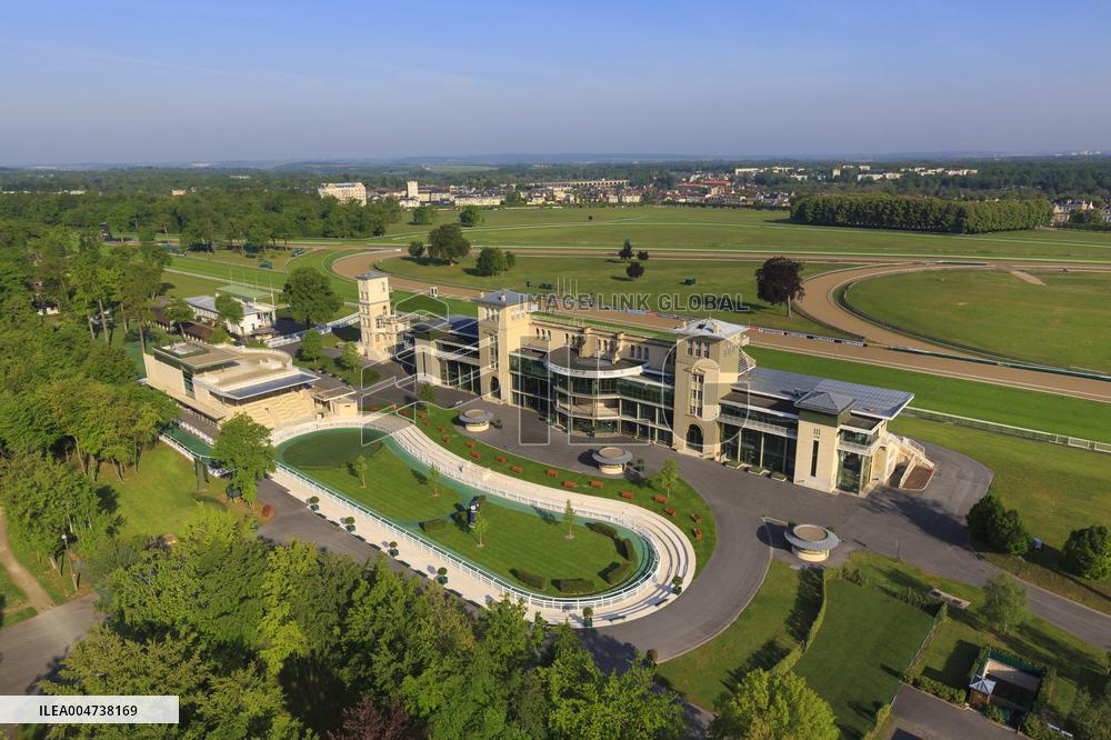 Illustration - Chantilly