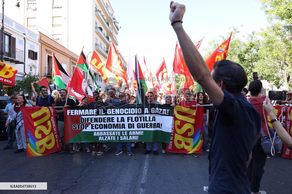 Over 10000 Demonstrators Marched For Palestine - Palermo