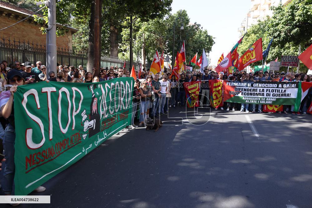 Over 10000 Demonstrators Marched For Palestine - Palermo
