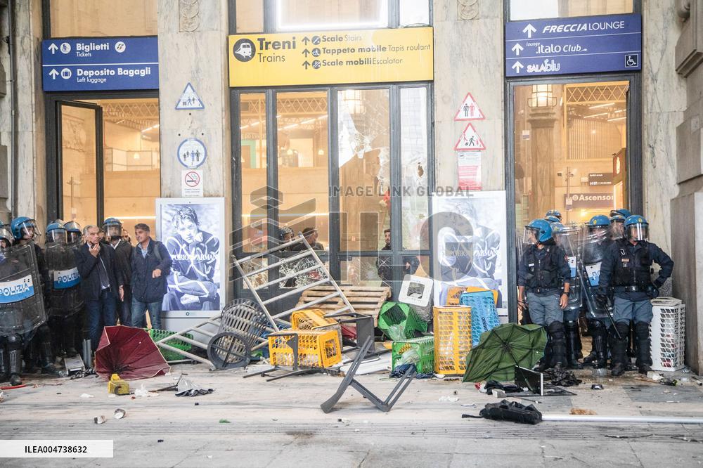 Violent Clashes During The General Strike for Palestine - Milan