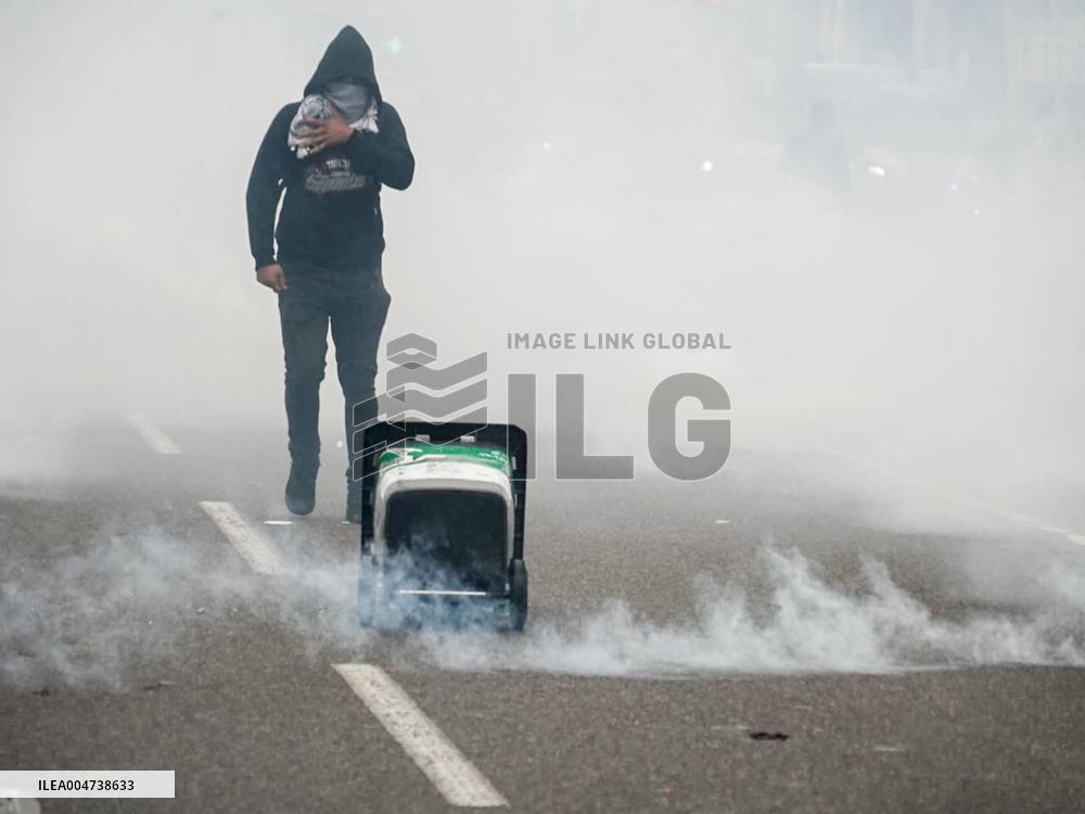 Violent Clashes During The General Strike for Palestine - Milan