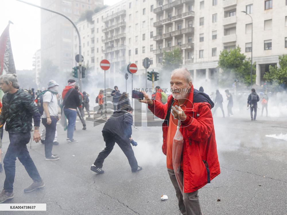 Violent Clashes During The General Strike for Palestine - Milan