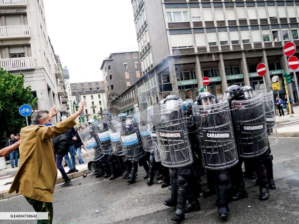 Violent Clashes During The General Strike for Palestine - Milan