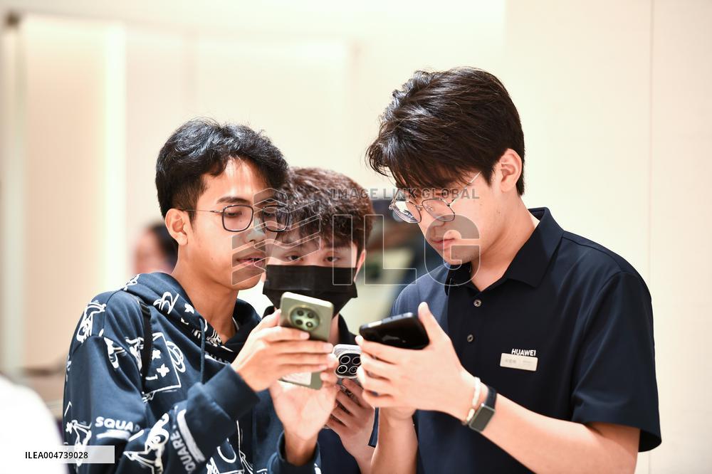 Huawei Select Store in Nanjing