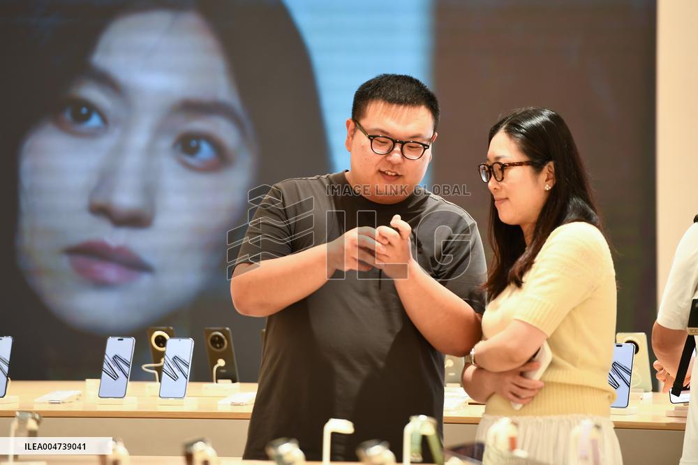 Huawei Select Store in Nanjing