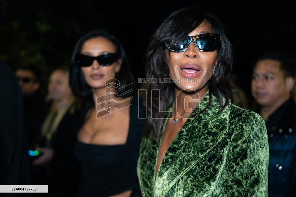 LFW - Burberry Outside