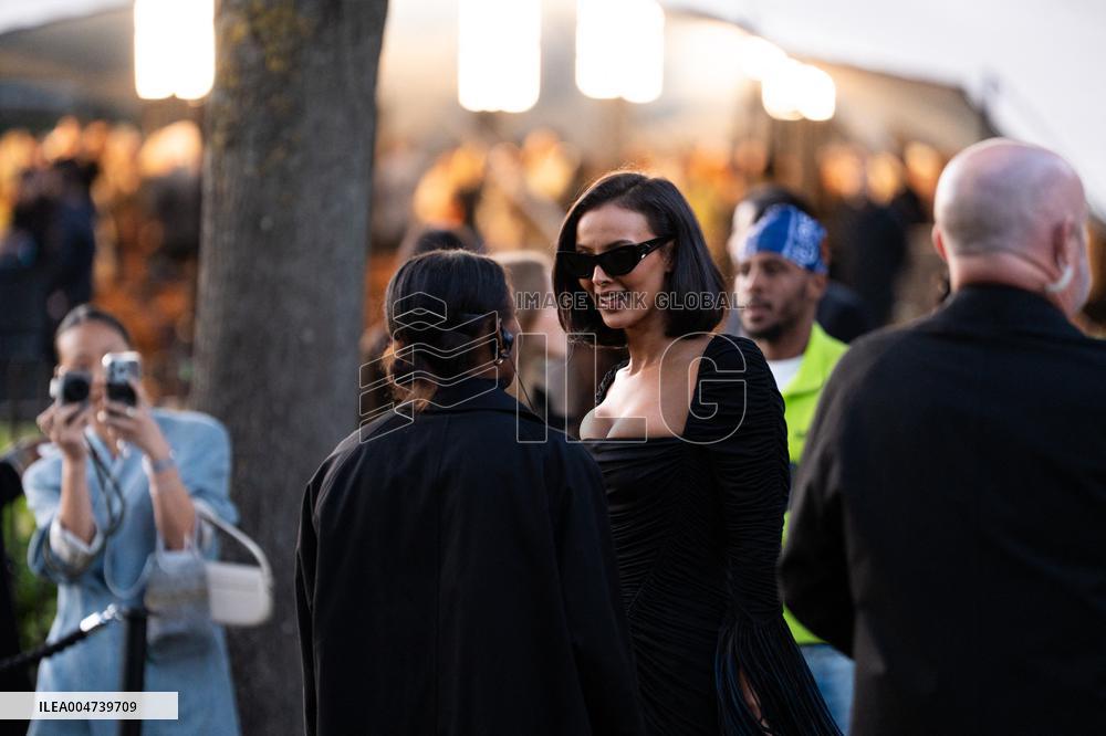 LFW - Burberry Outside