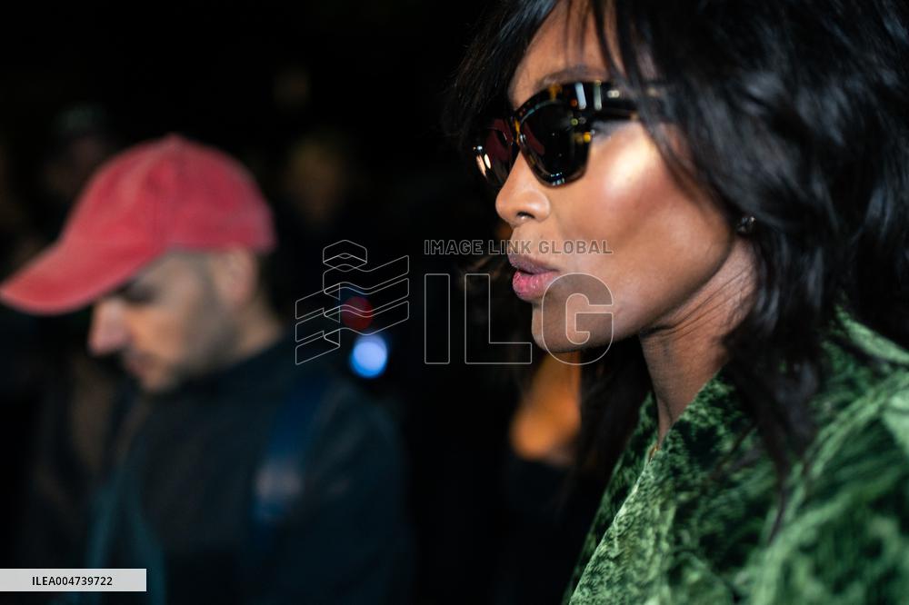 LFW - Burberry Outside