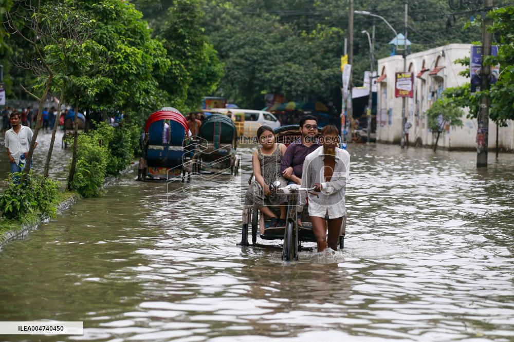 Heavy Rains Flood Dhaka - Bangladesh