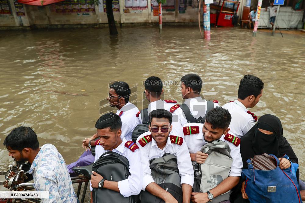 Heavy Rains Flood Dhaka - Bangladesh