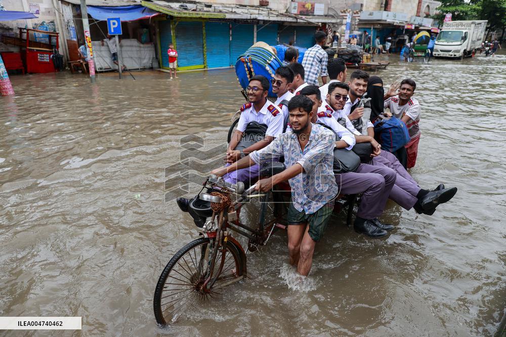 Heavy Rains Flood Dhaka - Bangladesh