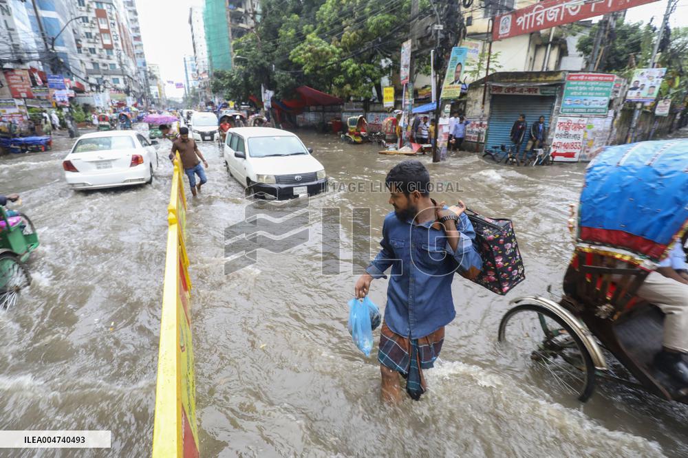 Heavy Rains Flood Dhaka - Bangladesh